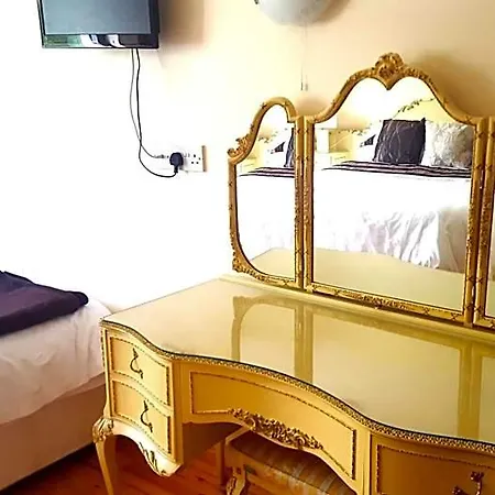 Ely House 3* Shannonbridge