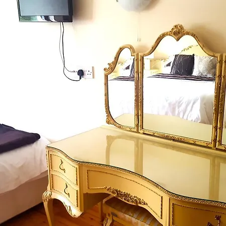 Bed and Breakfast Ely House Shannonbridge