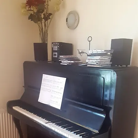 Ely House 3* Shannonbridge