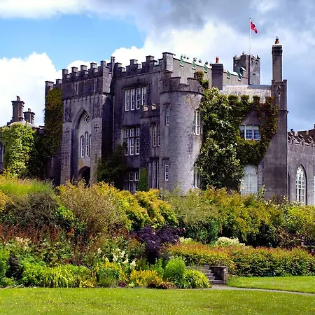 Ely House 3*